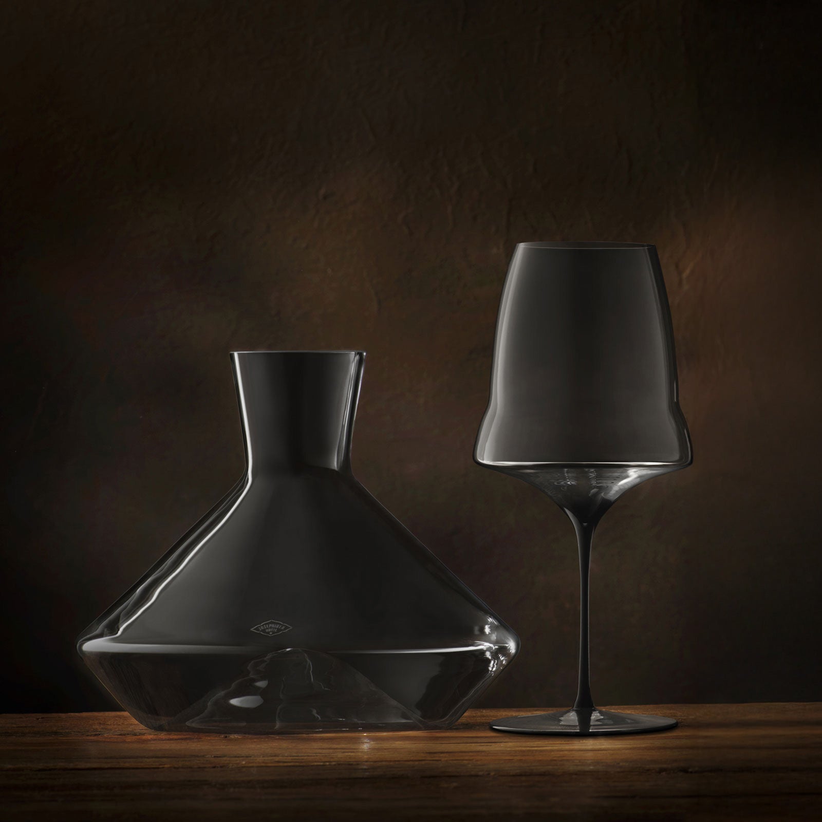 Josephine N° 3 and Josephine N° 7 – Black Line Limited Edition