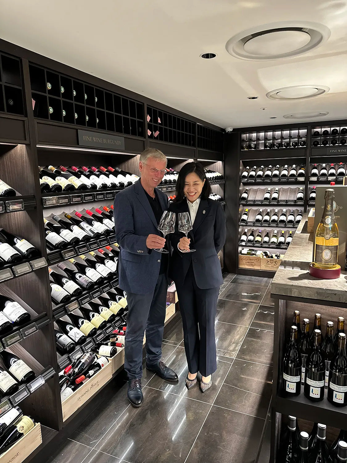 Kurt Josef Zalto with sommelier Minjoo Kim from the Burgundy wine shop at the luxury mall "Shinsegae Gangnam" in Korea